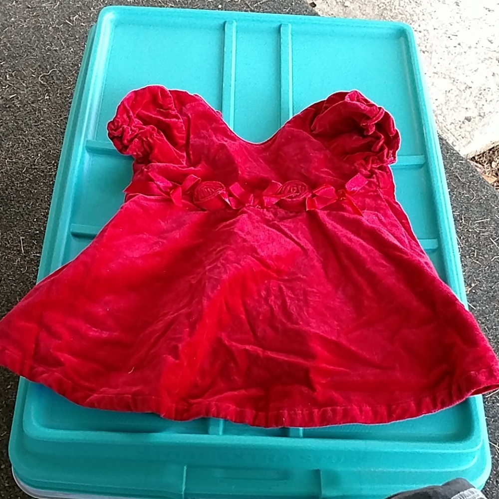 Made with Love by Place size 6-9 months dress.